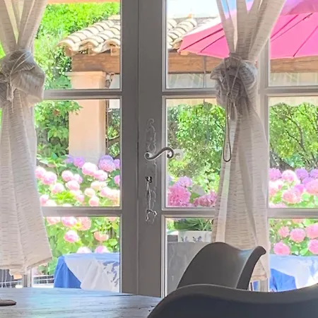 La Maison De Suzy Апартаменты